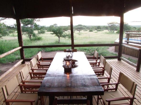 nThambo - Dining 