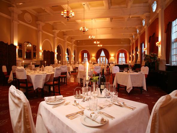 Victoria Falls Hotel - Dining 