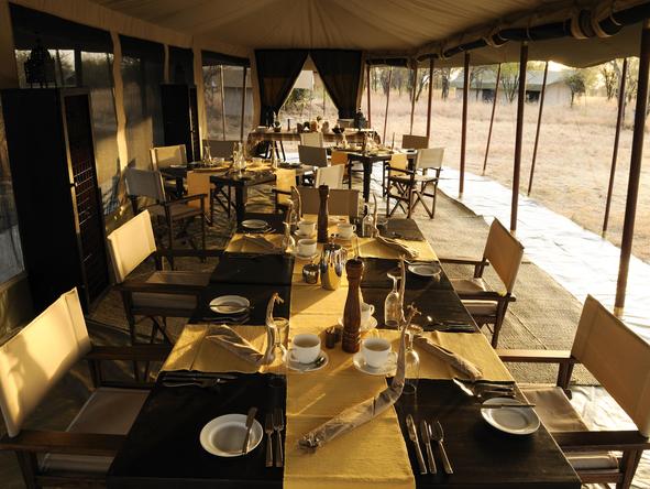 Olakira Camp - Dining 