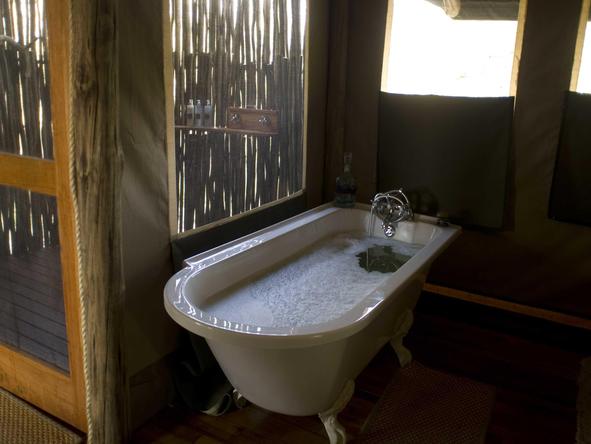 Little Kwara Camp - Bathroom 