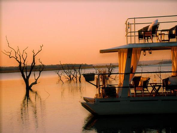 White Elephant Game Lodge - Boat Cruise