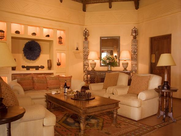 Chobe Chilwero - indoor safari-style lounge