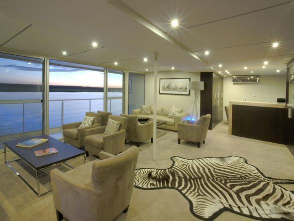 Zambezi Queen - Lounge 