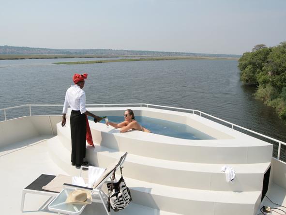 Zambezi Queen - Pool 