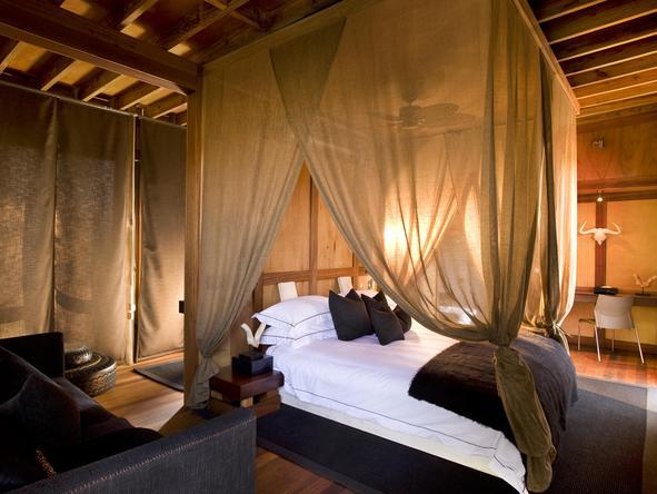 Xudum Delta Lodge - bedroom