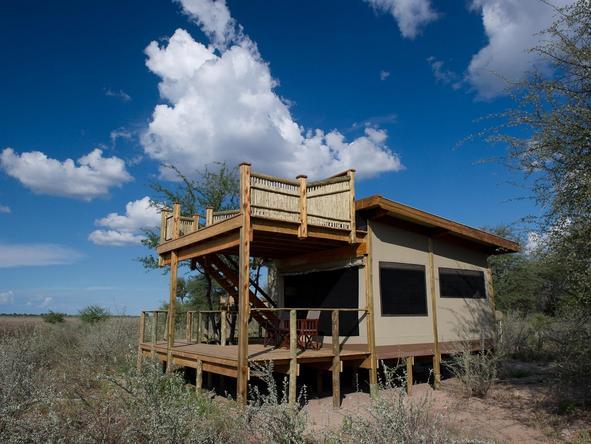 Kalahari Plains Camp - camp exterior 3