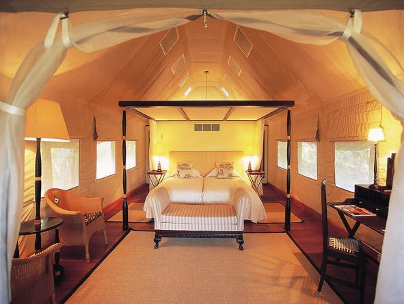 Khwai River Lodge - luxury tented chalet