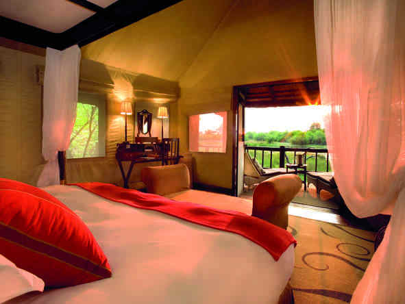 Khwai River Lodge - soak up the spectacular wilderness views