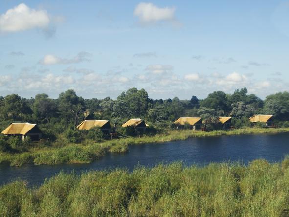 Kwando Lagoon Camp - Camp