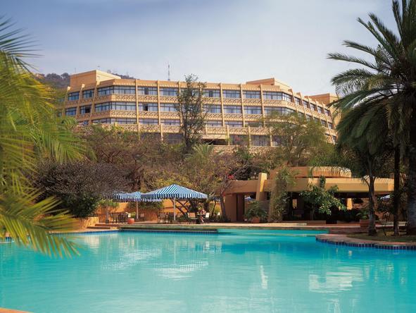 Sun City Hotel - Pool 