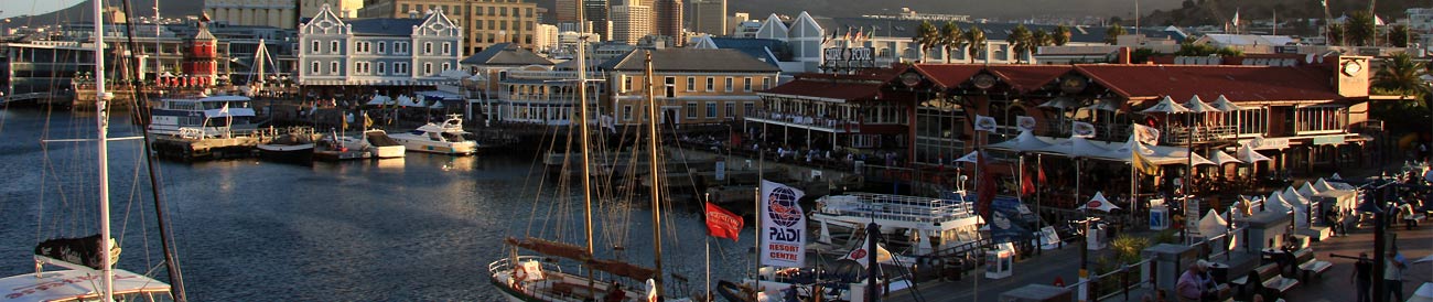 V&A Waterfront – a working harbour famous for its upmarket hotels, restaurants, shops and Cape Town’s best view of Table Mountain.