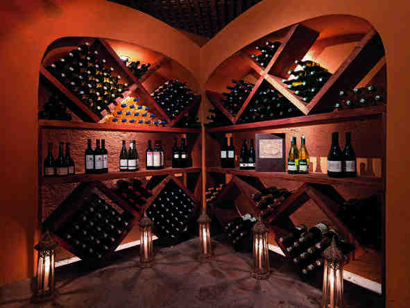 Mara Bushtops Camp - Wine cellar