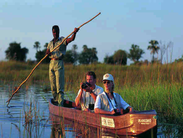 Khwai River Lodge - float the channels in a mokoro