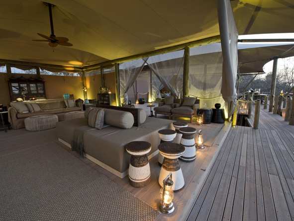 DumaTau Camp - Lounge Area