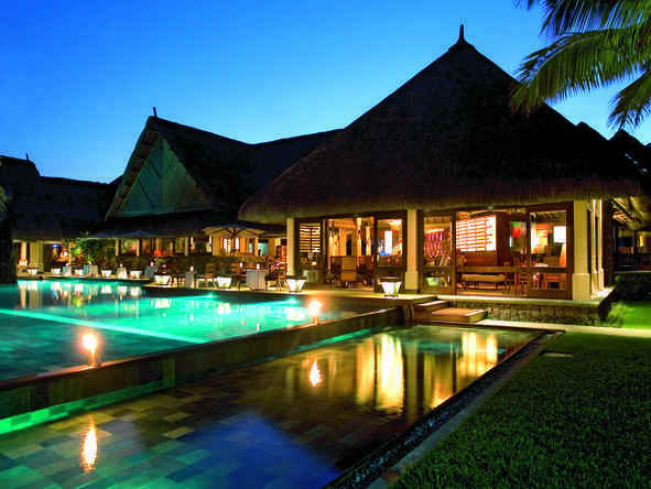 Belle Mare Plage - Night 