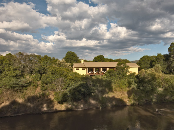 Ngerende Island Lodge