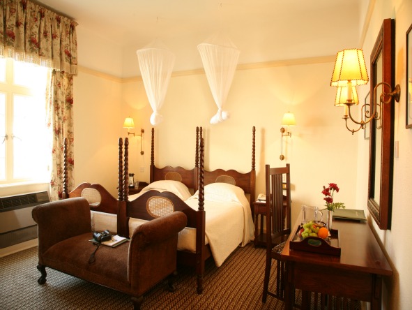 Kruger & Vic Falls Value Safari