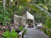 North Island Lodge - walkway and sitting area