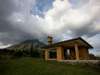 Sabyinyo Silverback Lodge - exterior view