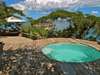 Kaya Mawa Lodge - swimming pool deck